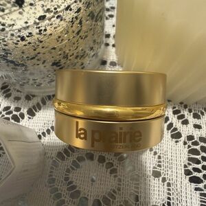 La Prairie Gold Skincare Jar( night cream)
(not full size)
